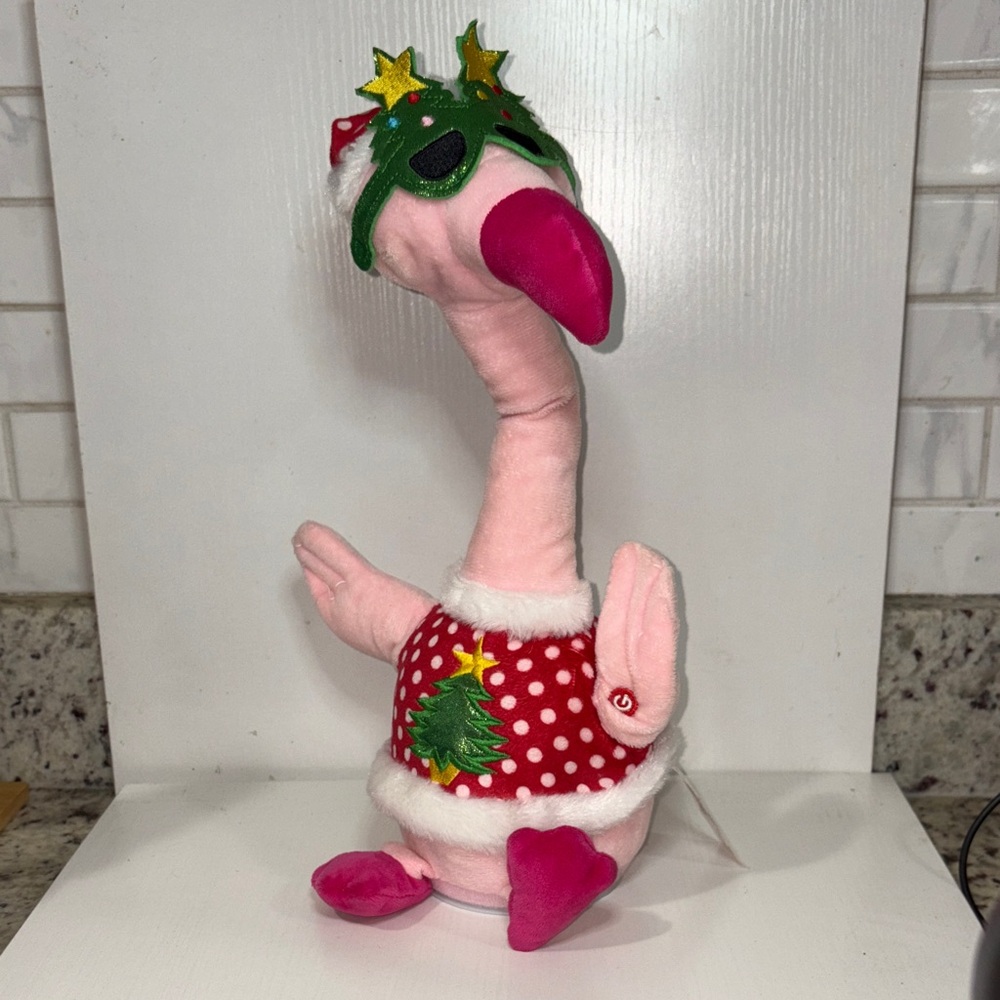 Gemmy Flamingo Christmas Pink Dancing  Flamingo dances walking on sun🎶🎤#xmasJuly